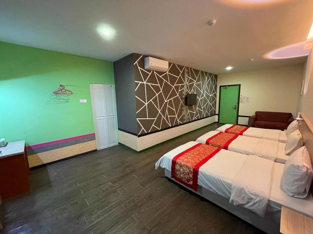 N&L Hotel Kuala Terengganu Exterior photo