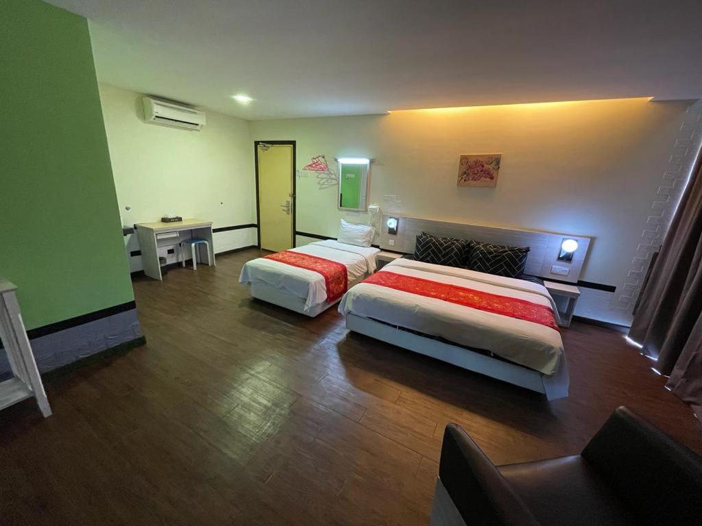 N&L Hotel Kuala Terengganu Exterior photo